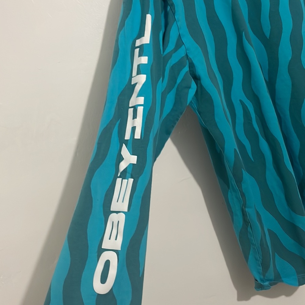 Size L Men's Obey Blue Long Sleeve Shirt - Picture 3 of 6